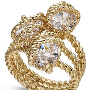 Beautiful gold rope Diamond trio ring